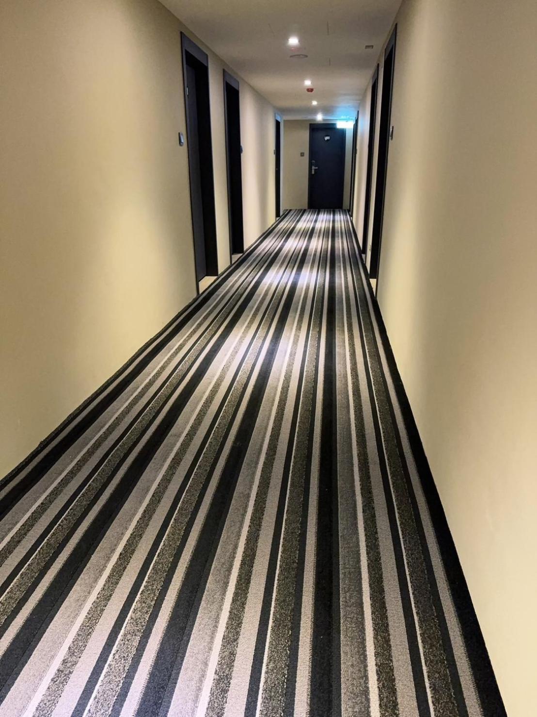 Dahua Hotel Цзилун Экстерьер фото