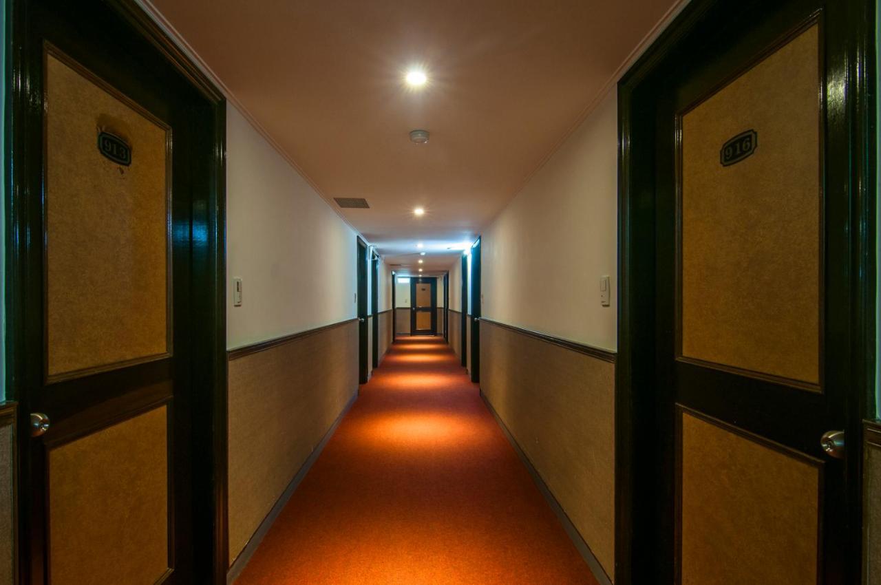 Dahua Hotel Цзилун Экстерьер фото
