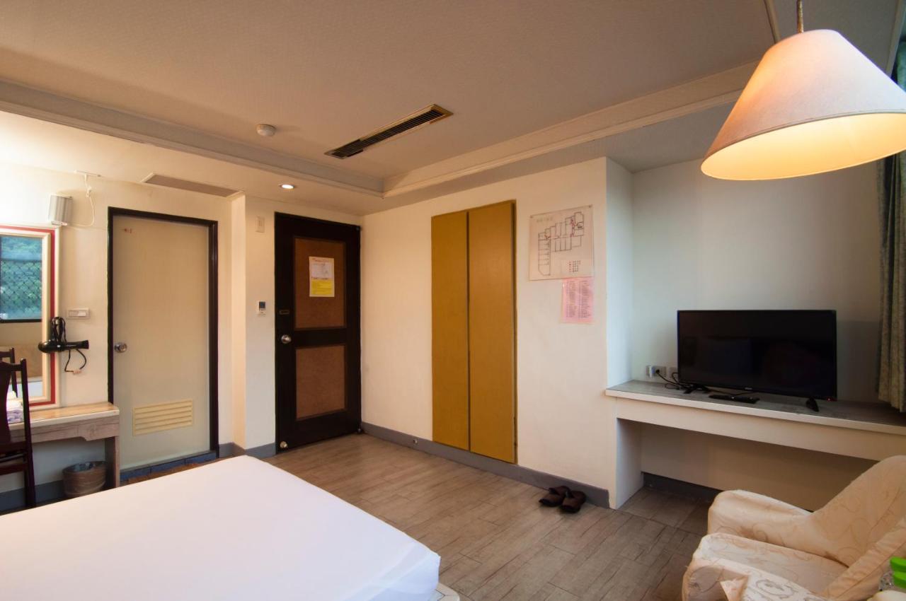 Dahua Hotel Цзилун Экстерьер фото